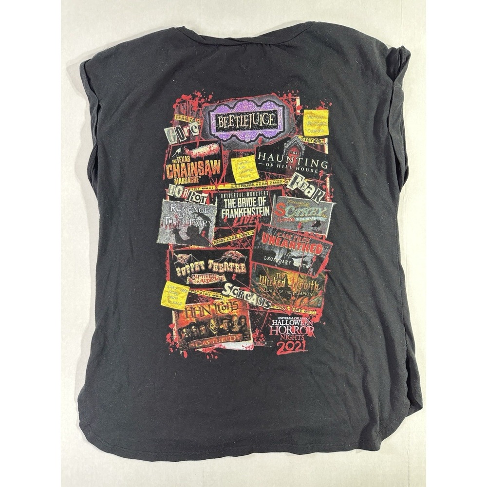 Universal Halloween Horror Nights 2021 T-Shirt L Beetlejuice Texas Chainsaw
